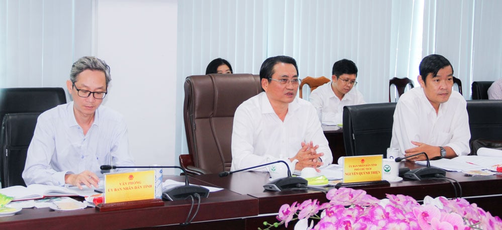 Mr. Nguyen Quynh Thien - Vice Chairman of the Provincial People's Committee discussed with leaders of Wangneng Environment Joint Stock Company at the working session.