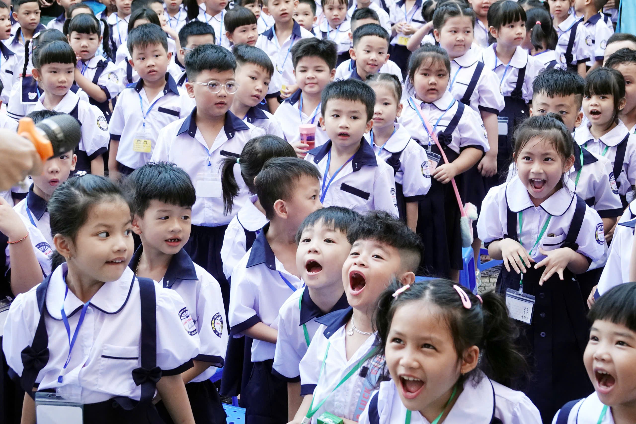 Nụ cười trong trẻo ngày tựu trường của học sinh lớp 1 TP.HCM - Ảnh 6.