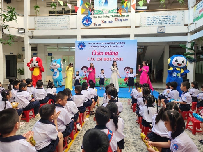 Vỡ òa cảm xúc trong ngày 