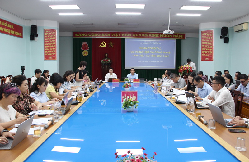 Đoàn công tác Bộ Khoa học và Công nghệ làm việc với tỉnh Đắk Lắk về vận hành chính quyền địa phương cấp xã, phường, đặc khu