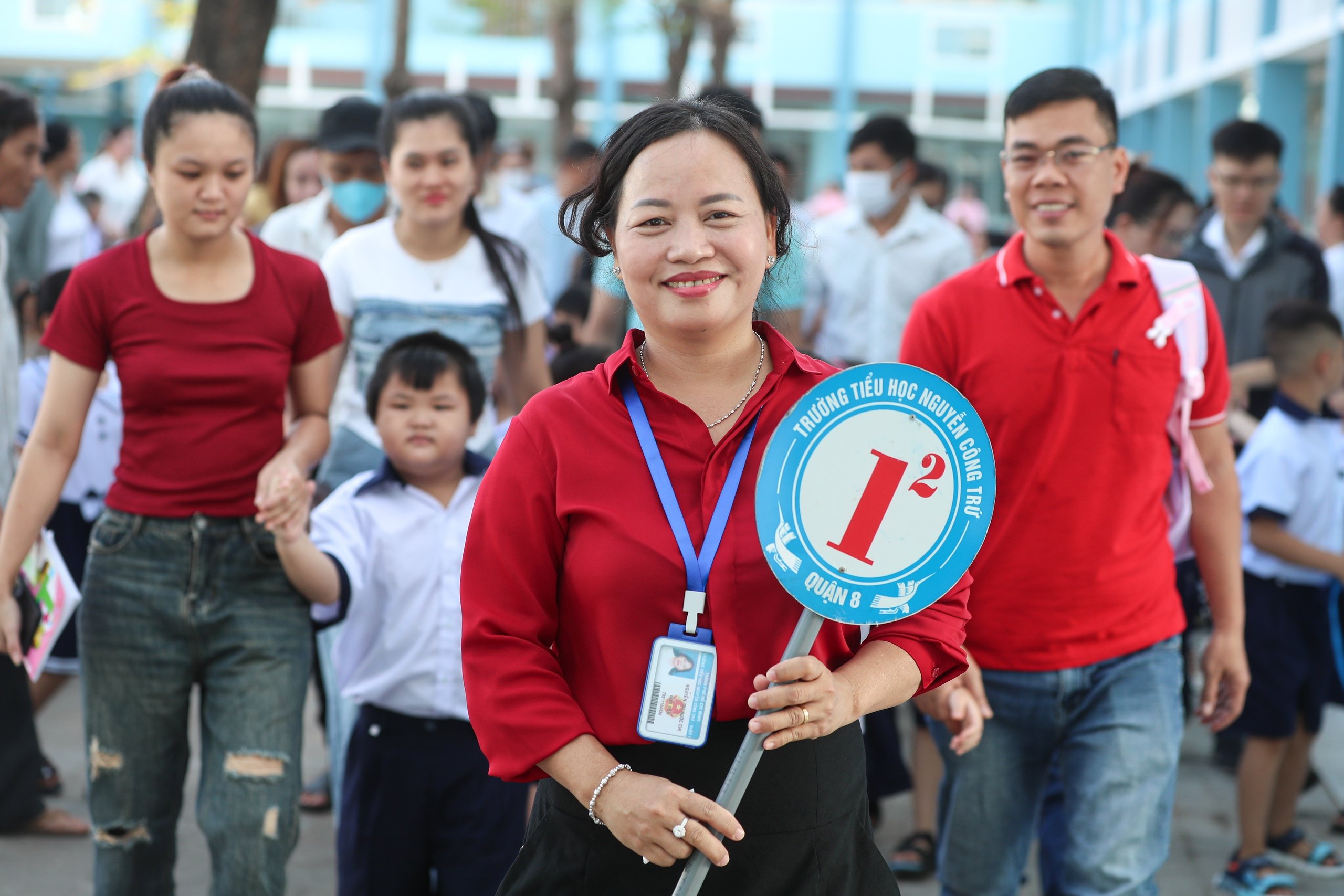 Học sinh lớp 1 nô nức ngày tựu trường - Ảnh 5.