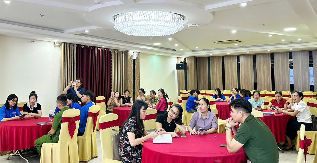Các học viên tham dự lớp tập huấn.