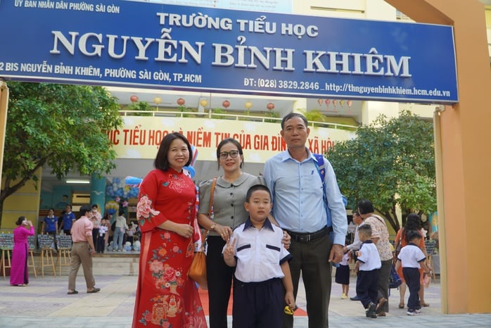 Vỡ òa cảm xúc trong ngày 