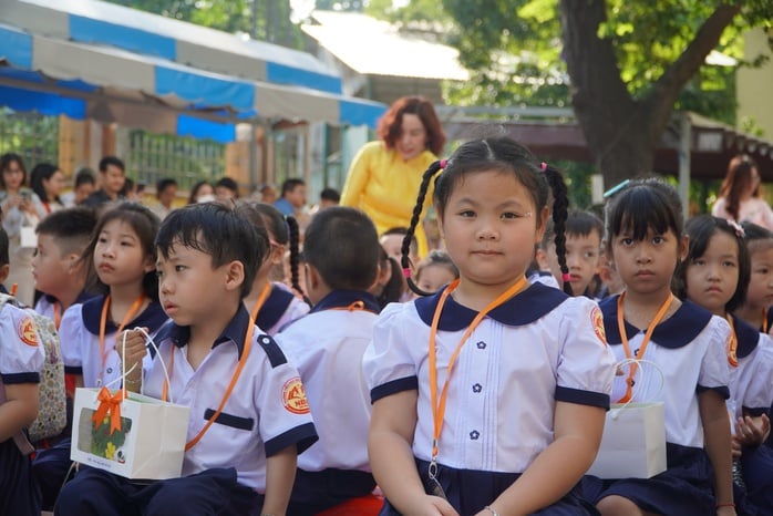 Vỡ òa cảm xúc trong ngày 