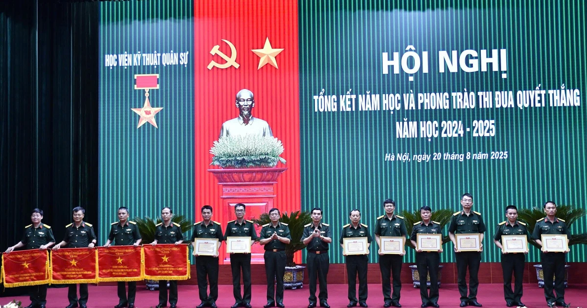 ‘Nâng chất’ đào tạo và nghiên cứu khoa học từ Phong trào Thi đua quyết thắng