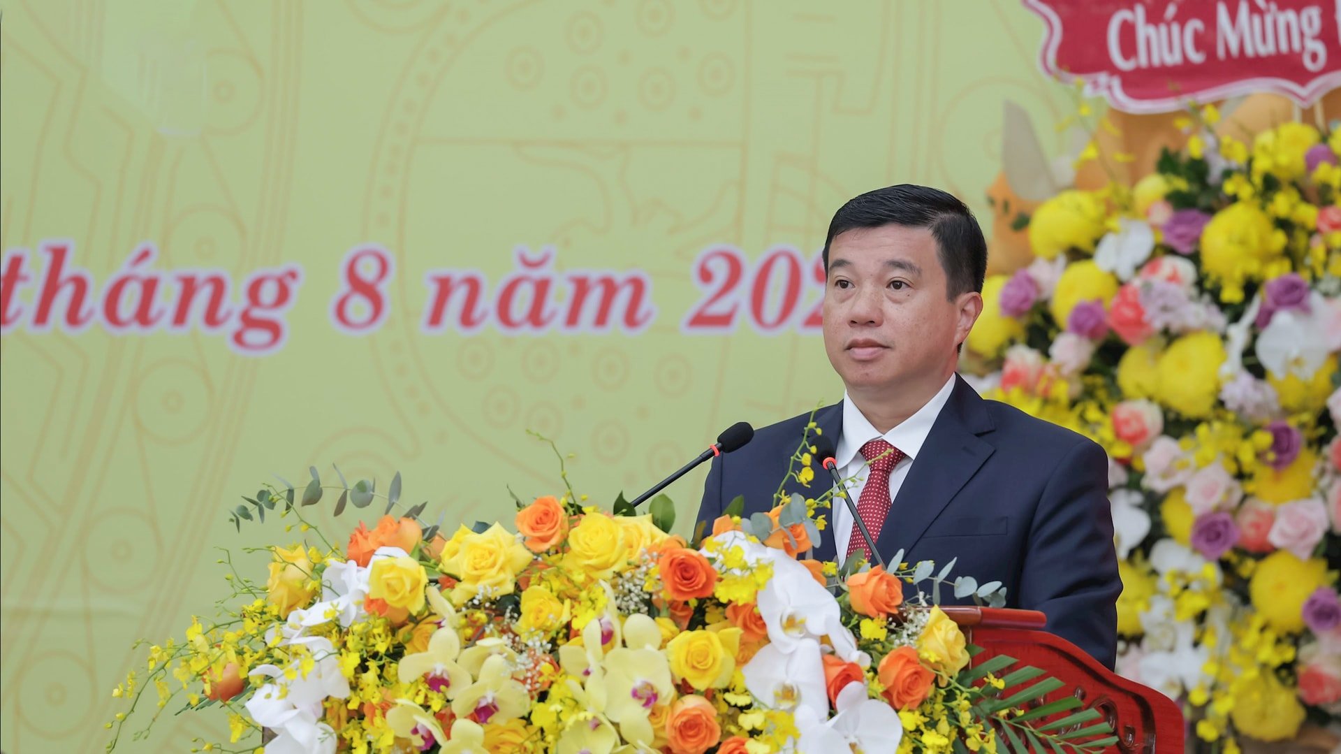 bi-thu-tinh-uy(1).jpg