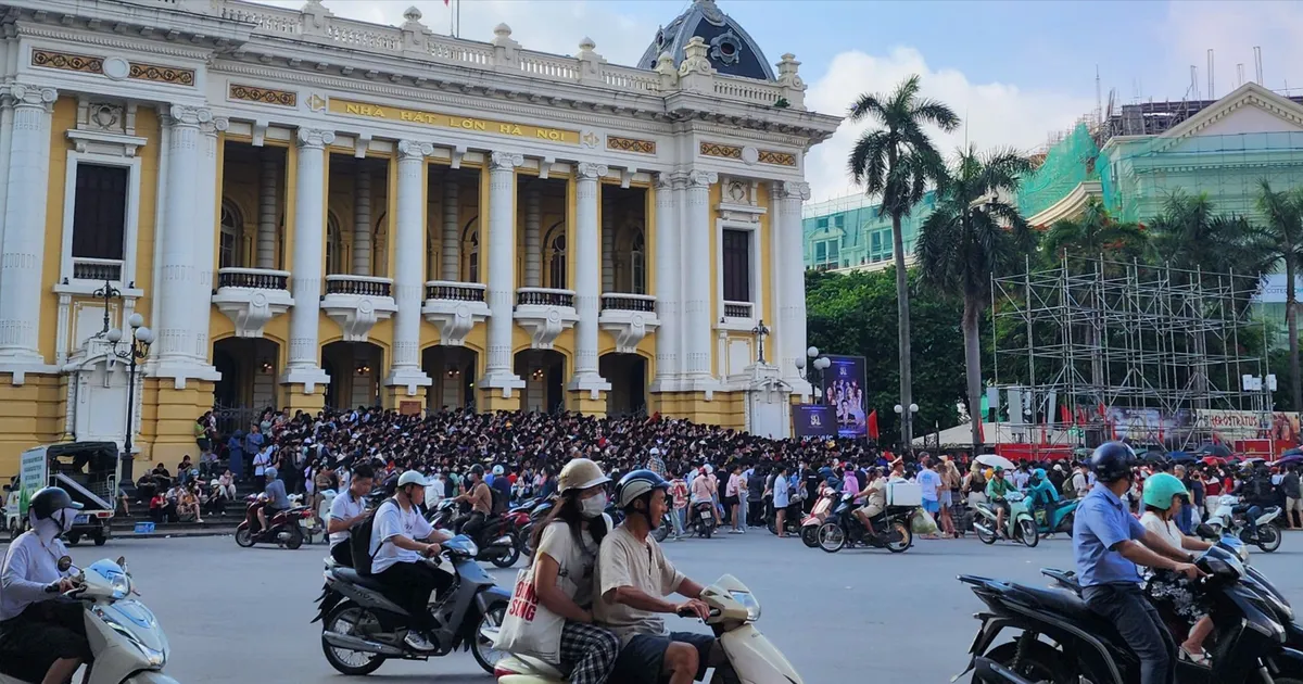 Ngày mai (21-8), sẽ tiếp tục phát hành vé concert “Việt Nam trong tôi”