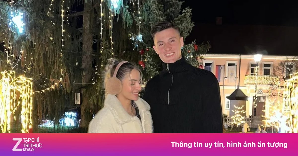 Sesko bị chê đi xe 'quê mùa' và tốn xăng đến sân tập MU