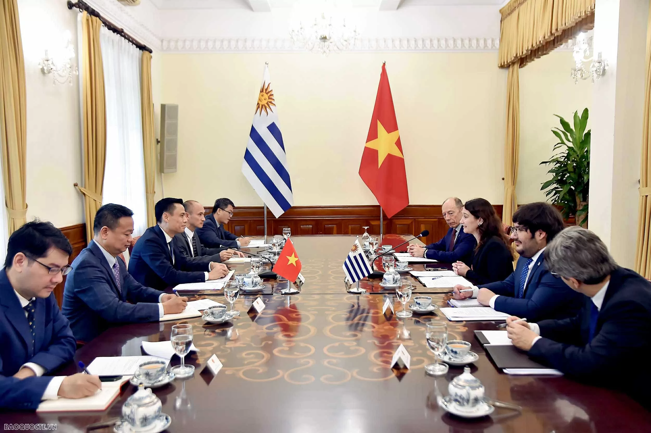 Việt Nam-Uruguay thúc đẩy quan hệ hữu nghị, hợp tác nhiều mặt