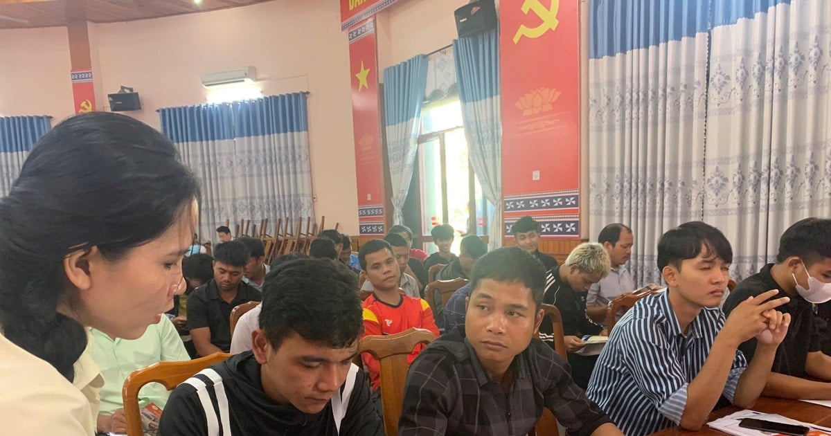 Hơn 1.000 vị trí việc làm và học nghề cho thanh niên hai xã Đông Giang và Sông Kôn
