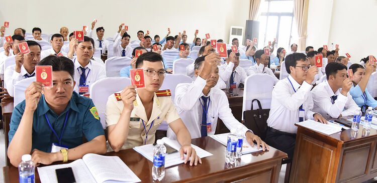 Vinh Dieu Commune Party Committee held the congress for the term 2025 - 2030