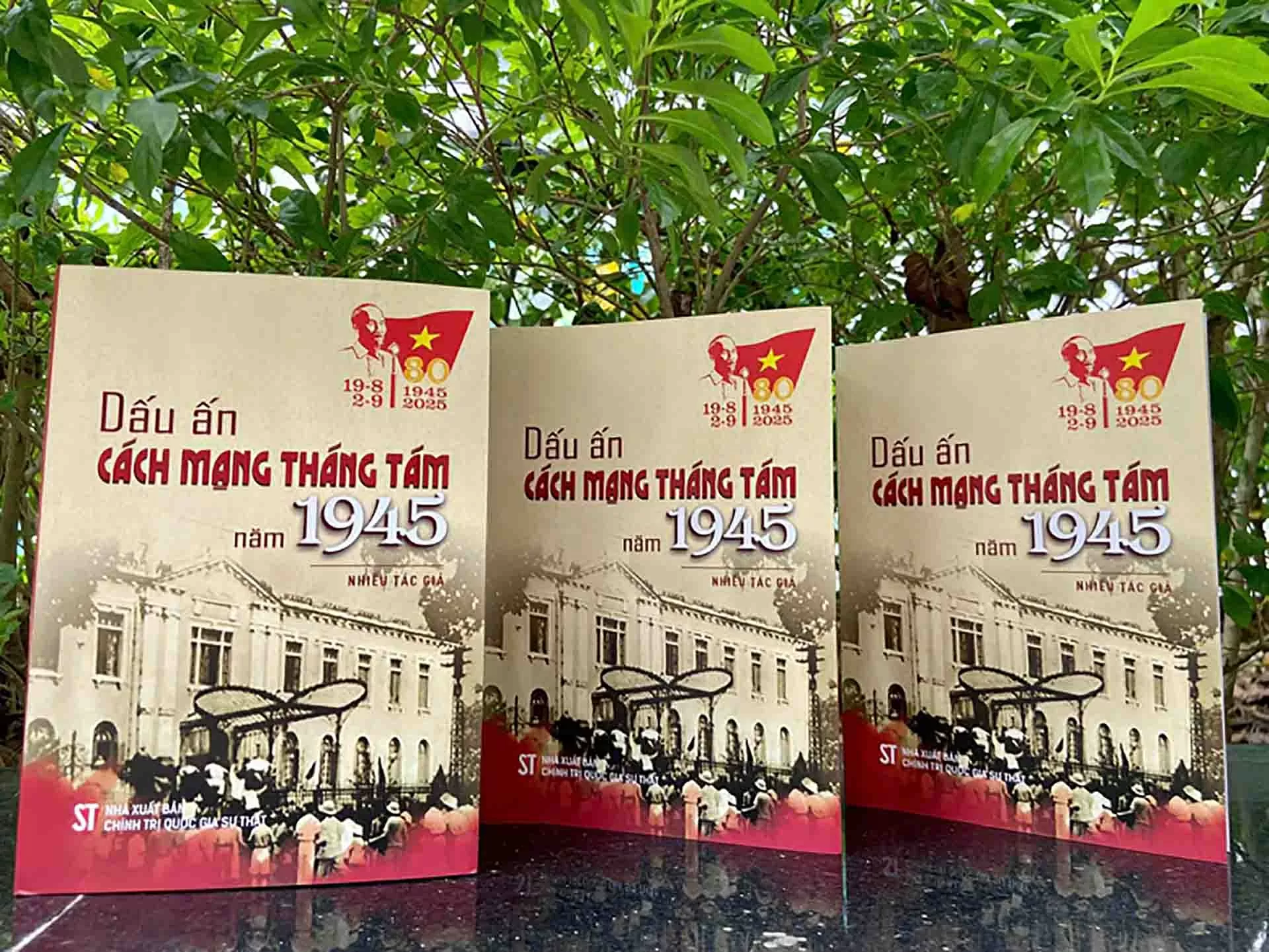‘Cánh cửa’ mở ra quá khứ đầy máu lửa