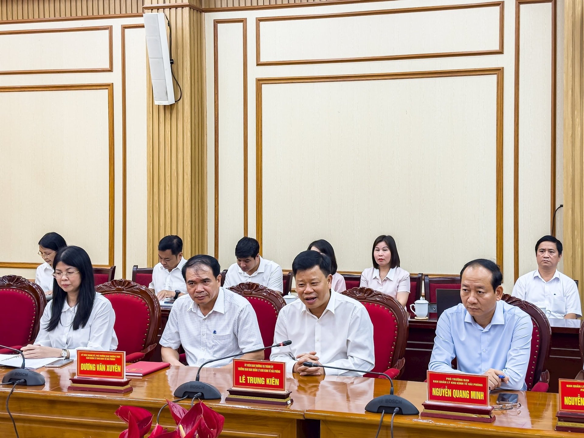 Tạo điều kiện thuận lợi cho khu công nghiệp An Dương hoạt động