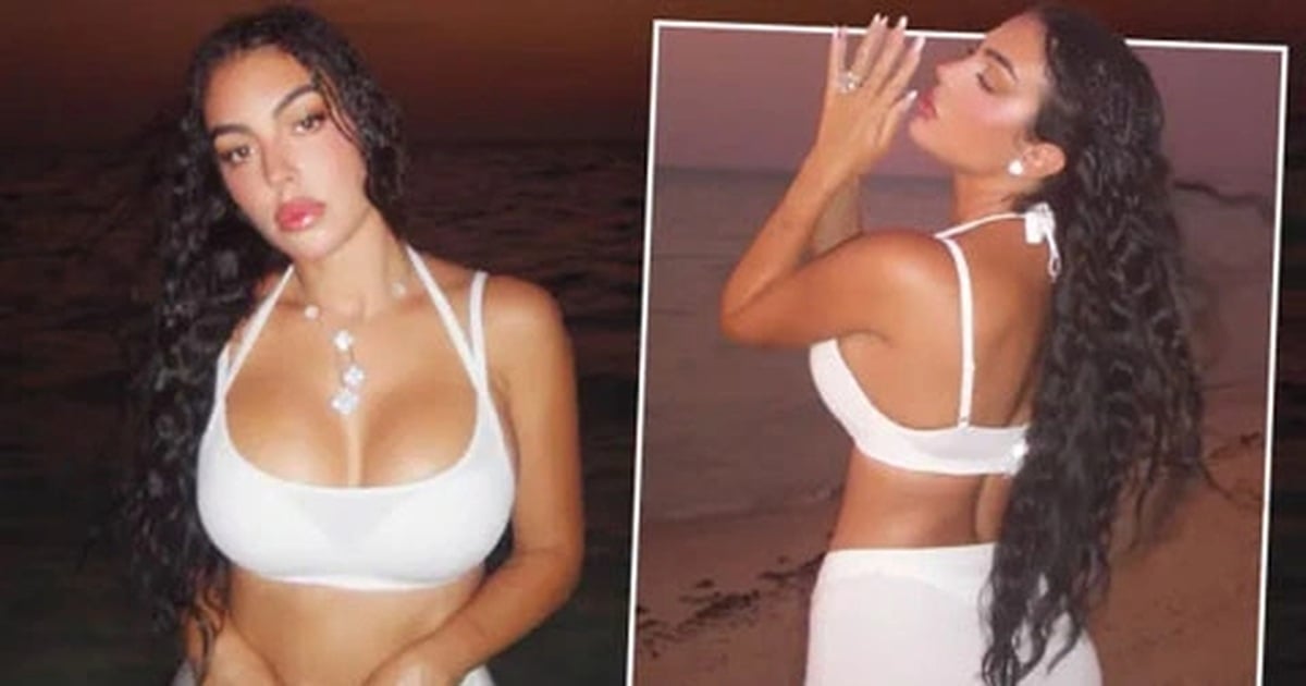 Bạn gái C.Ronaldo gây sốt khi mặc đồ xuyên thấu nóng bỏng