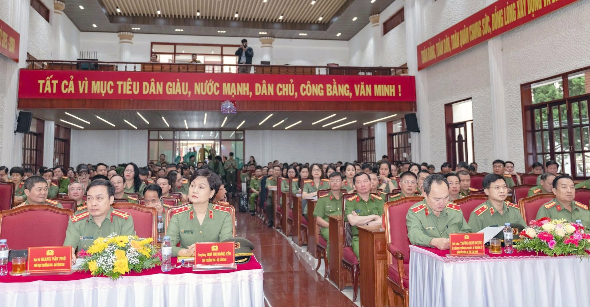 Các đại biểu tham dự