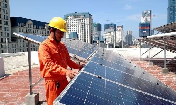 Dự thảo nhiều chính sách hỗ trợ hộ gia đình lắp điện mặt trời mái nhà