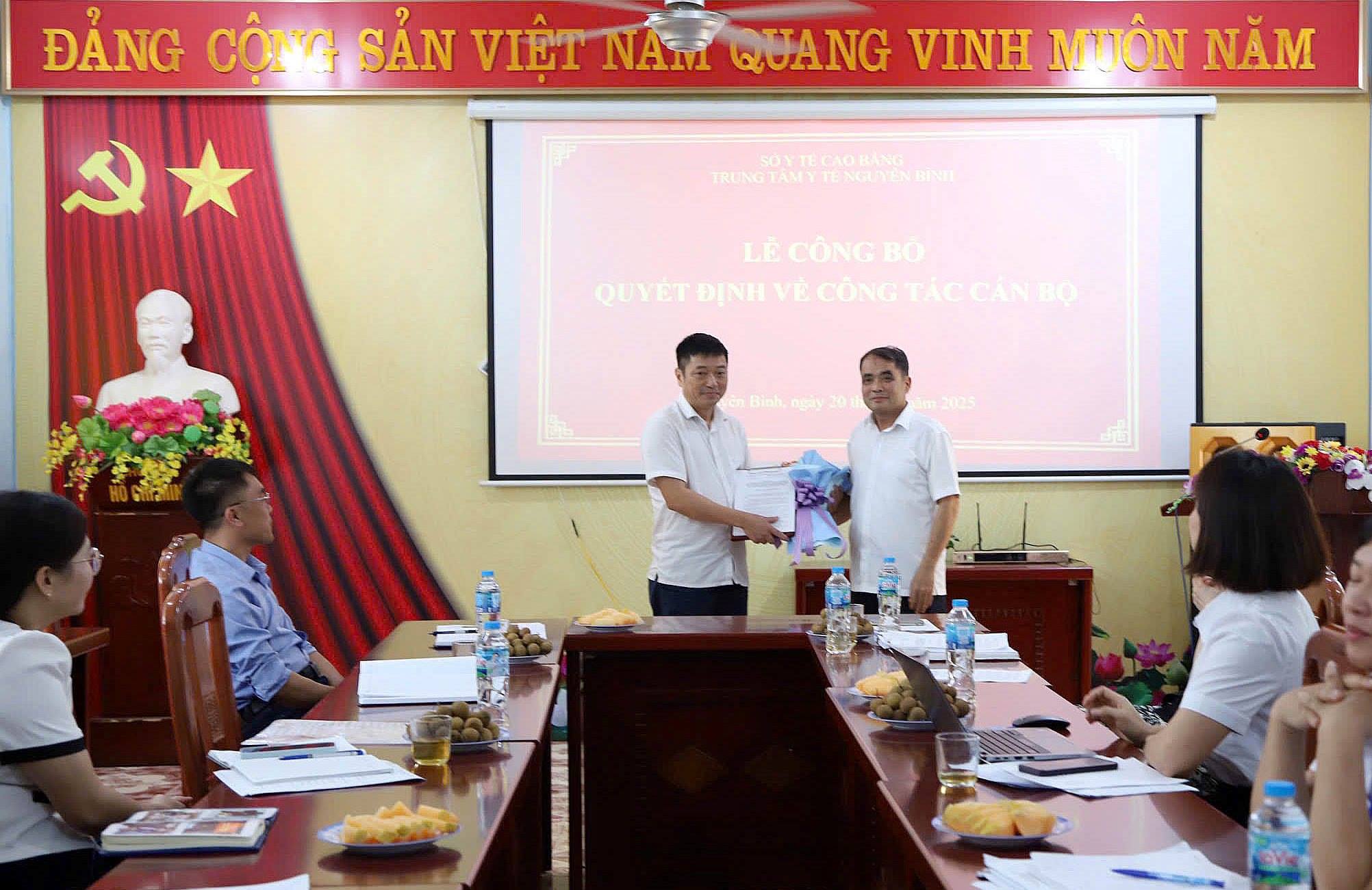 Công bố Quyết định của Sở Y tế về bổ nhiệm Trưởng Trạm Y tế xã đầu tiên theo chính quyền địa phương hai cấp