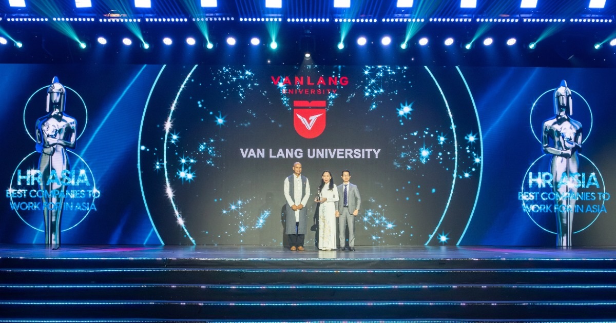 HR Asia Awards honors Van Lang University as having “The best working environment in Asia”