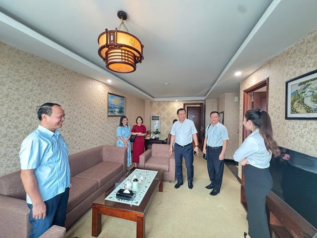 Cục Du lịch Quốc gia Việt Nam kiểm tra công tác chấp hành quy định pháp luật trong lĩnh vực lưu trú du lịch tại Thanh Hóa, Nghệ An - Ảnh 3.