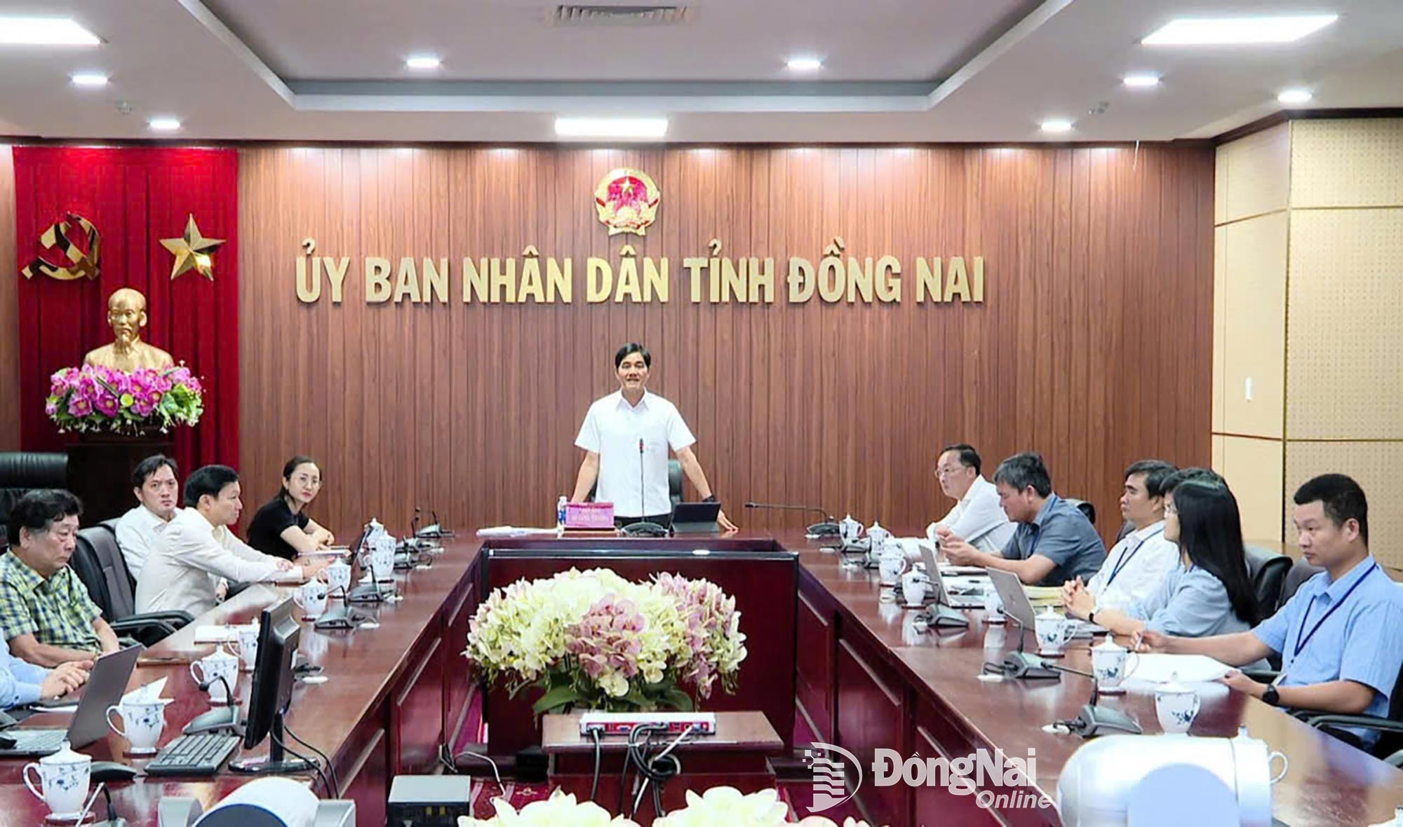 អនុប្រធានមន្ទីរឧស្សាហកម្ម និងពាណិជ្ជកម្មខេត្ត Dong Nai លោក Pham Van Cuong ថ្លែងក្នុងសន្និសីទ។ រូបថត៖ Minh Thanh