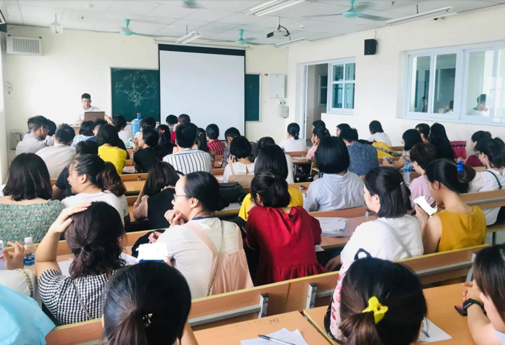 Hùng Gia Edu triển khai mô hình luyện thi APTIS 'thực chiến' - 3