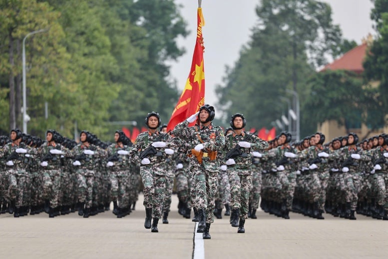 Cập nhật: Không khí náo nức trước giờ tổng hợp luyện diễu binh, diễu hành lần 1 A80- Ảnh 1.