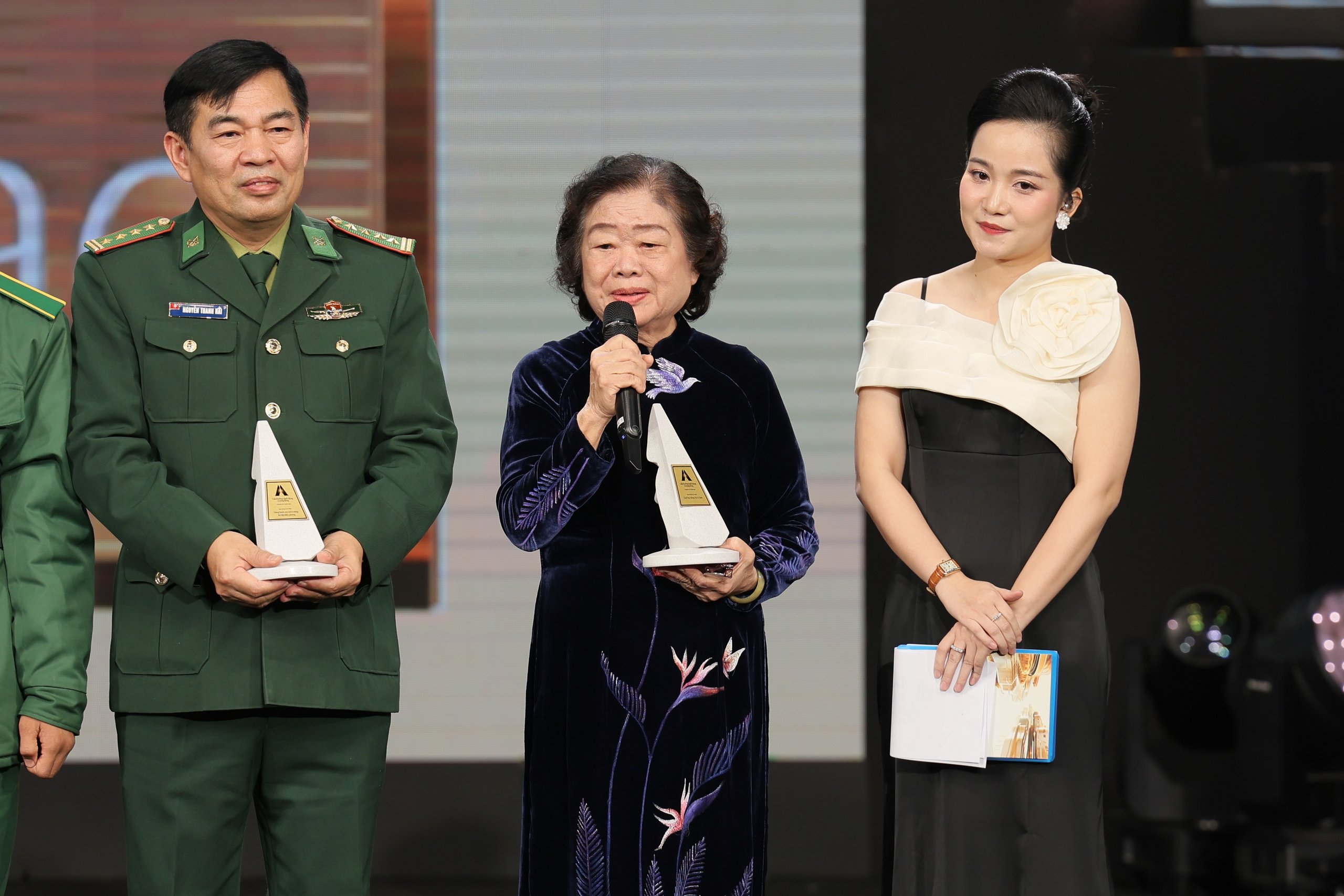Báo Thanh Niên được vinh danh tại Giải thưởng Hành động vì Cộng đồng- Ảnh 6.