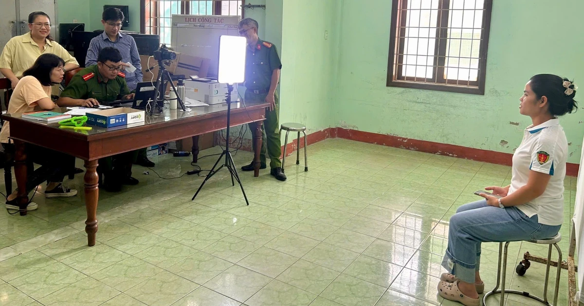 Gia Lai strives to complete issuing and exchanging party membership cards before August 22