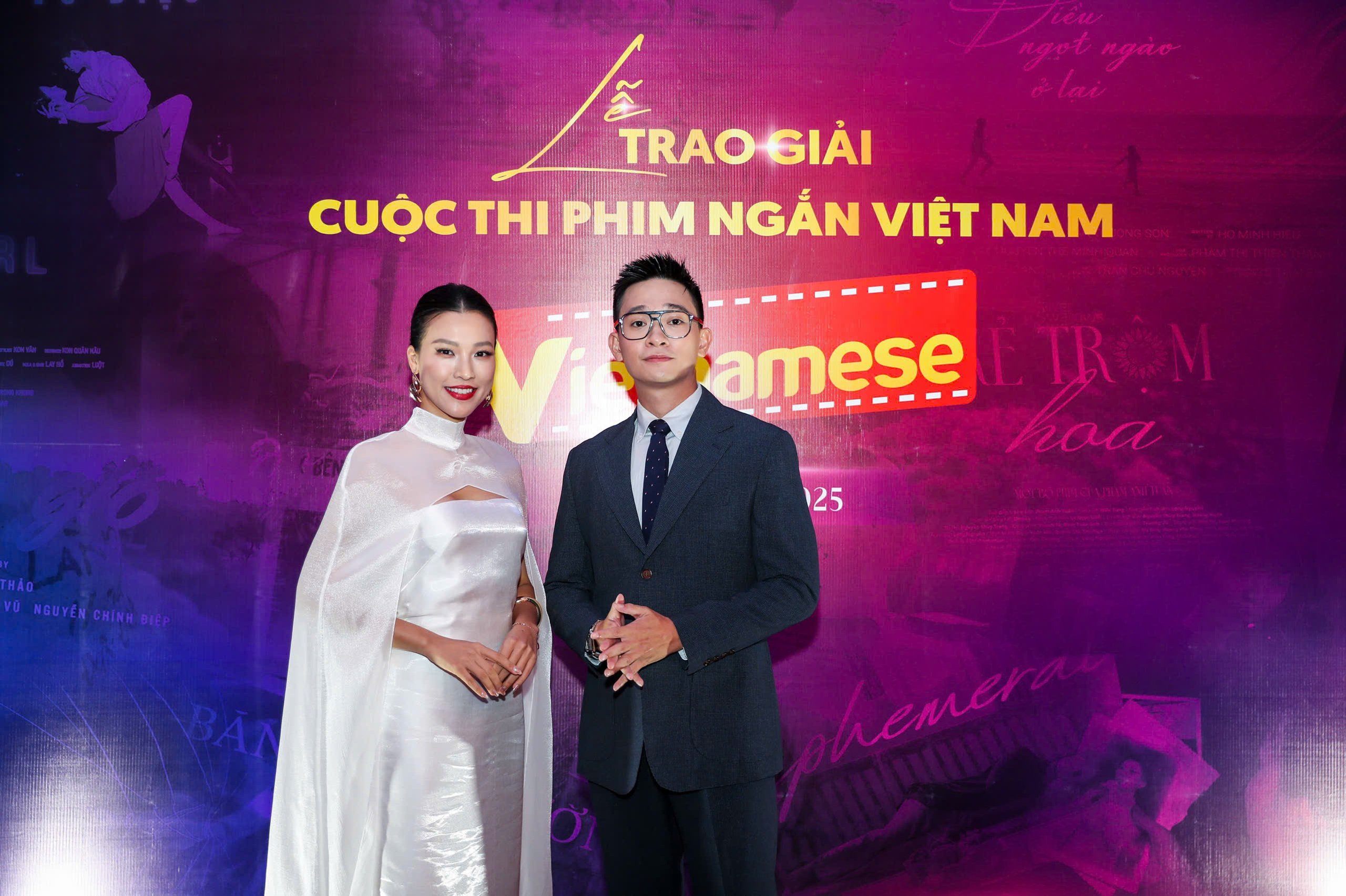Diễn viên Thúy Ngân quyến rũ, Đinh Ngọc Diệp cá tính trên thảm đỏ- Ảnh 7.