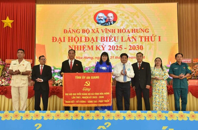 Phấn đấu xây dựng Vĩnh Hòa Hưng thành xã nông thôn mới hiện đại