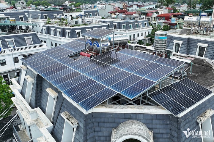 Hỗ trợ 14 triệu hộ lắp điện mặt trời mái nhà, Bộ Công Thương nói cần 42.000 tỷ - 1