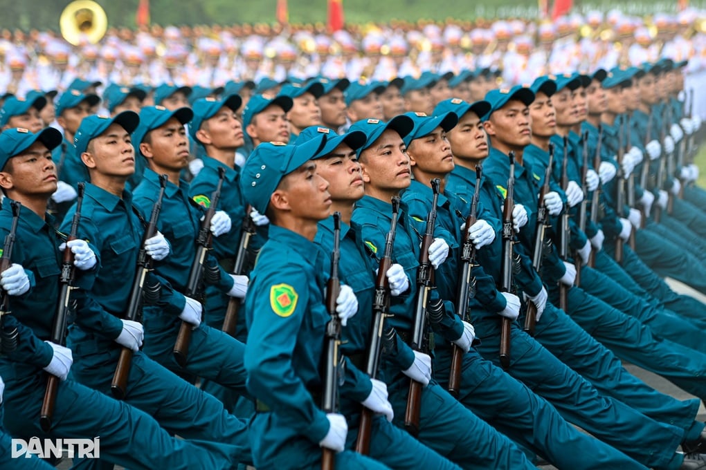 Hàng nghìn nhân viên y tế ứng trực tại các khu vực liên quan lễ diễu binh - 1