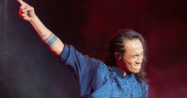 "Dân tôi ca" - đậm màu Phạm Anh Khoa