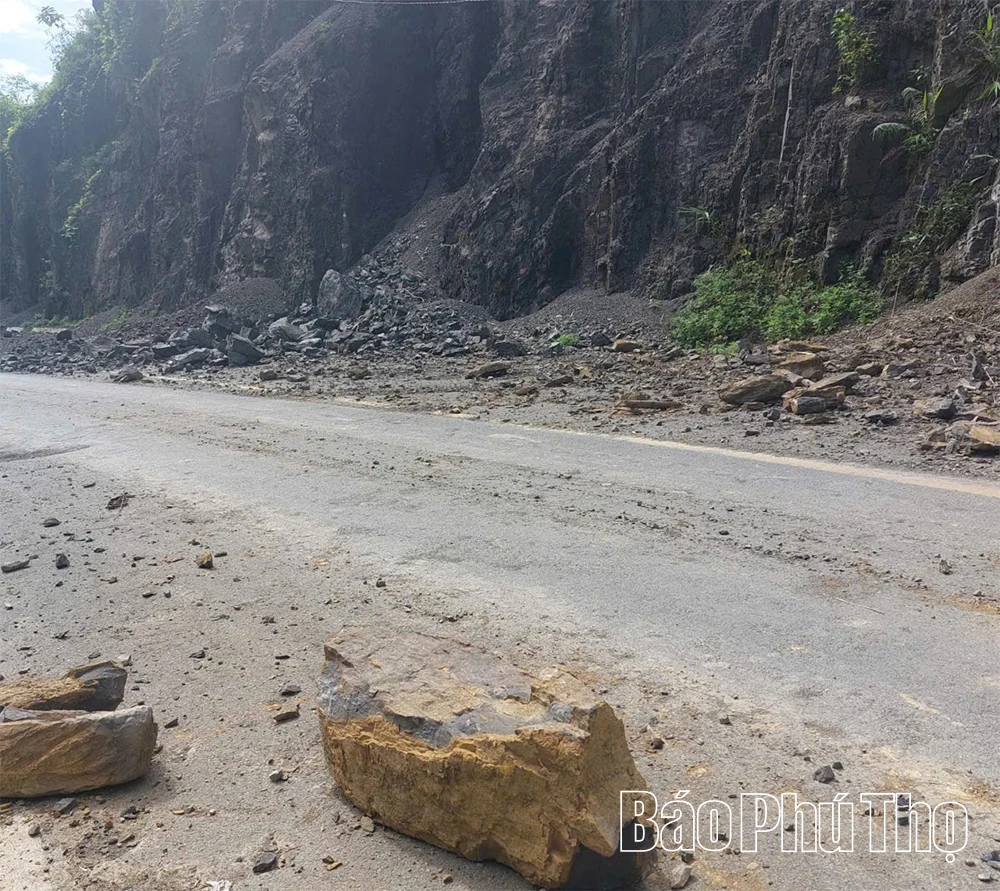 Schritt 1: Umgang mit Erdrutschen und Steinschlägen auf dem Highway 435, um den Verkehrsfluss sicherzustellen