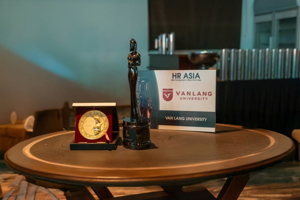HR Asia Awards vinh danh Đại học Văn Lang có “Môi trường làm việc tốt nhất châu Á” - 2
