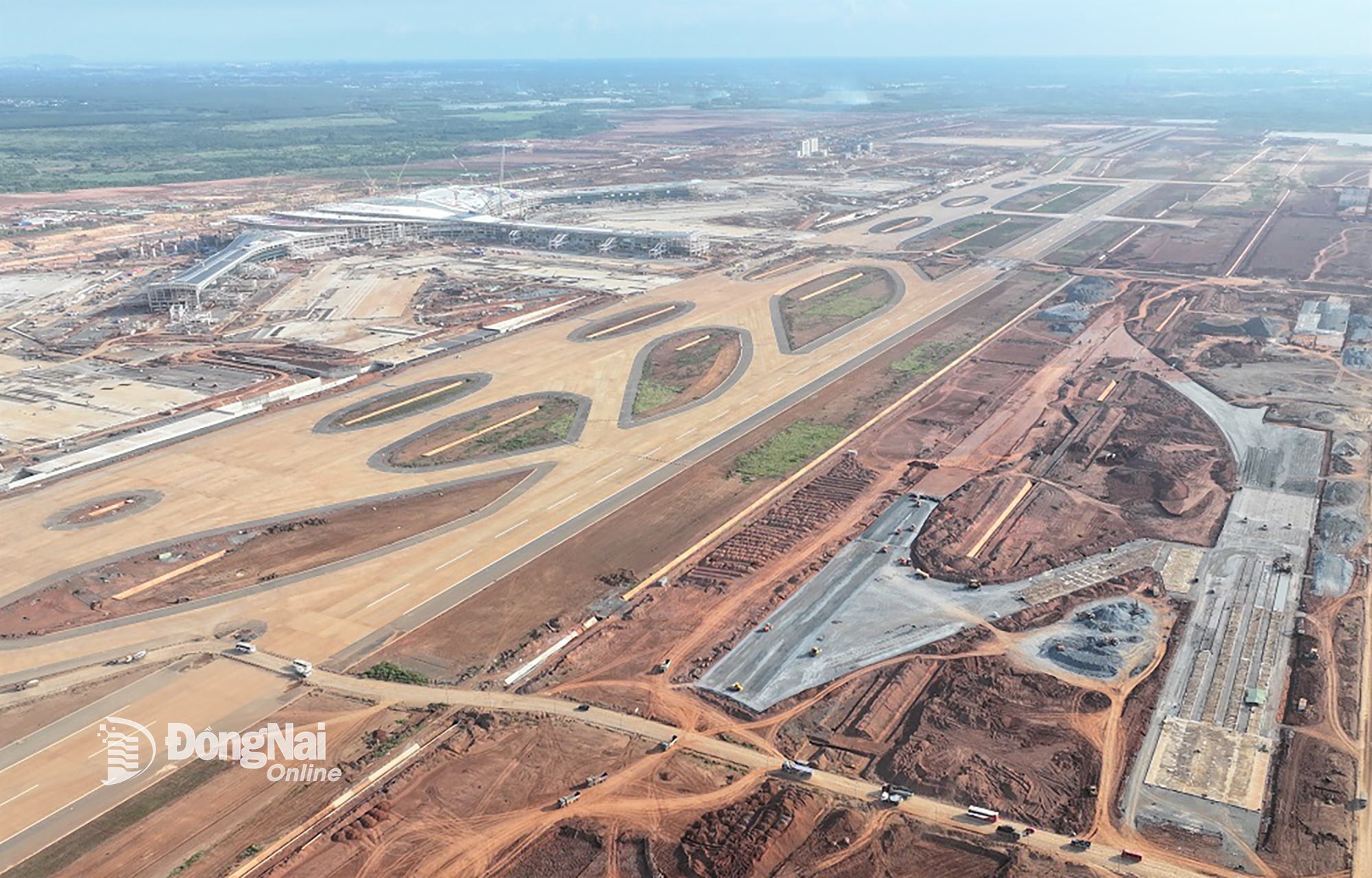 នៅខែកញ្ញាឆ្នាំ 2025 អង្គភាពមុខងារនឹងធ្វើការហោះហើរក្រិតតាមខ្នាតនៅអាកាសយានដ្ឋាន Long Thanh។ រូបថត៖ ឯកសារ