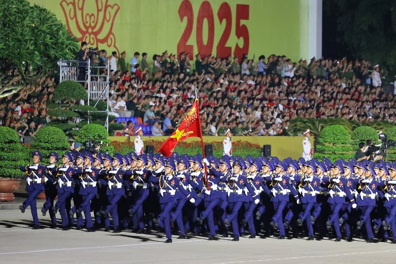 Tổng hợp luyện diễu binh, diễu hành A80 lần thứ nhất tại Quảng trường Ba Đình thành công tốt đẹp- Ảnh 5.