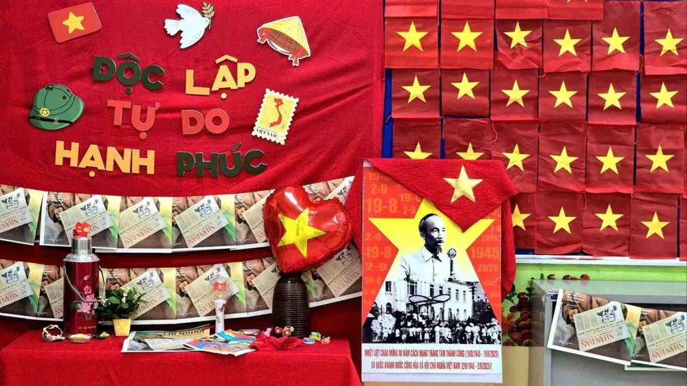 Les syndicats de jeunesse, les syndicats scolaires, les syndicats de quartier et de commune organiseront la construction de l'espace « Fierté du Vietnam ».