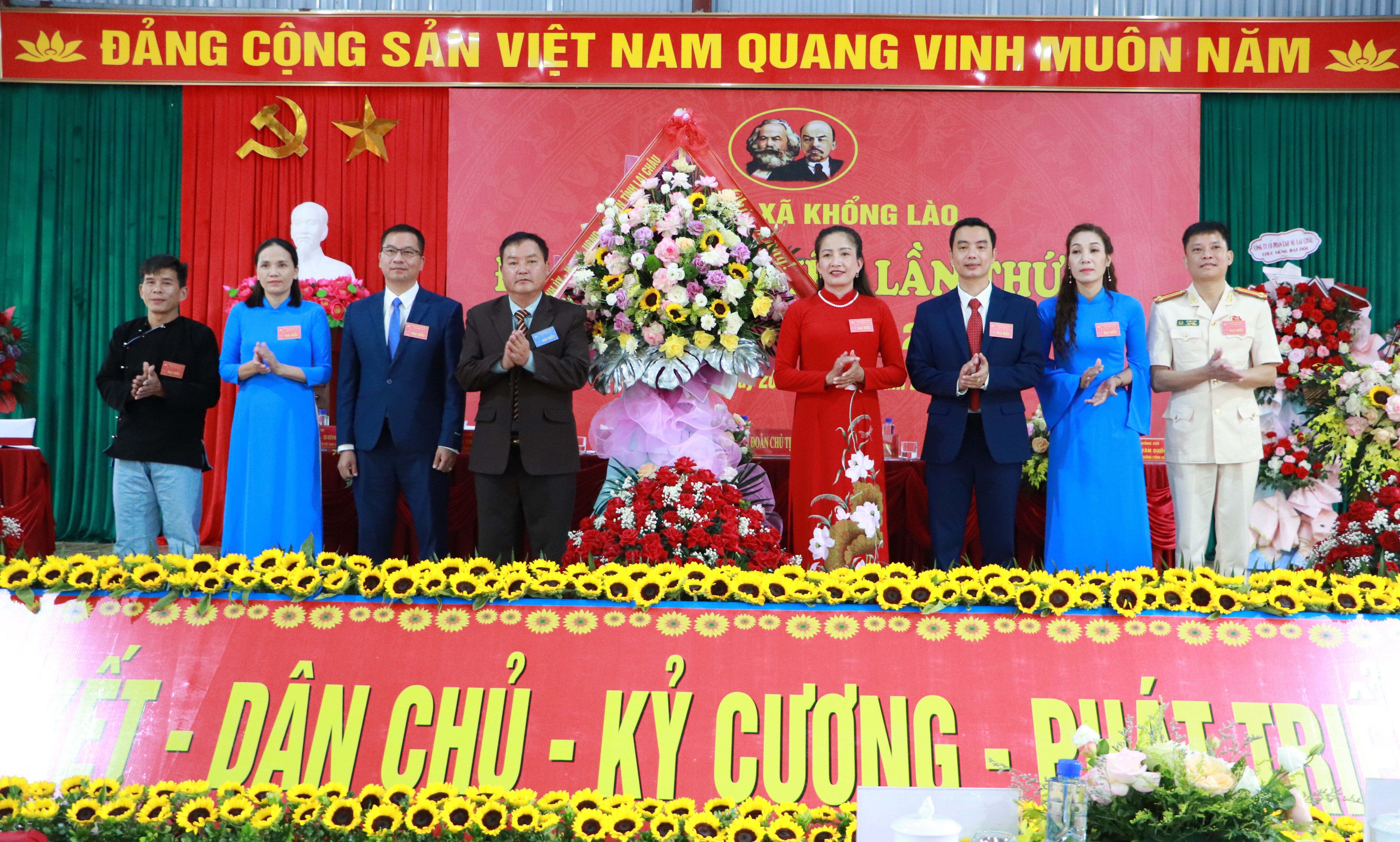 Đại hội Đại biểu Đảng bộ xã Khổng Lào lần thứ I, nhiệm kỳ 2025 - 2030 thành công tốt đẹp