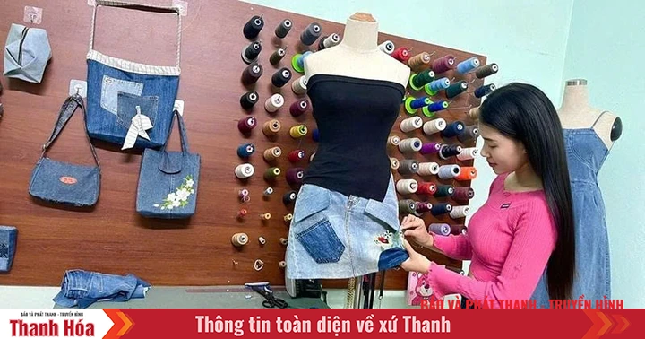 Gen Z “tái sinh” quần áo cũ