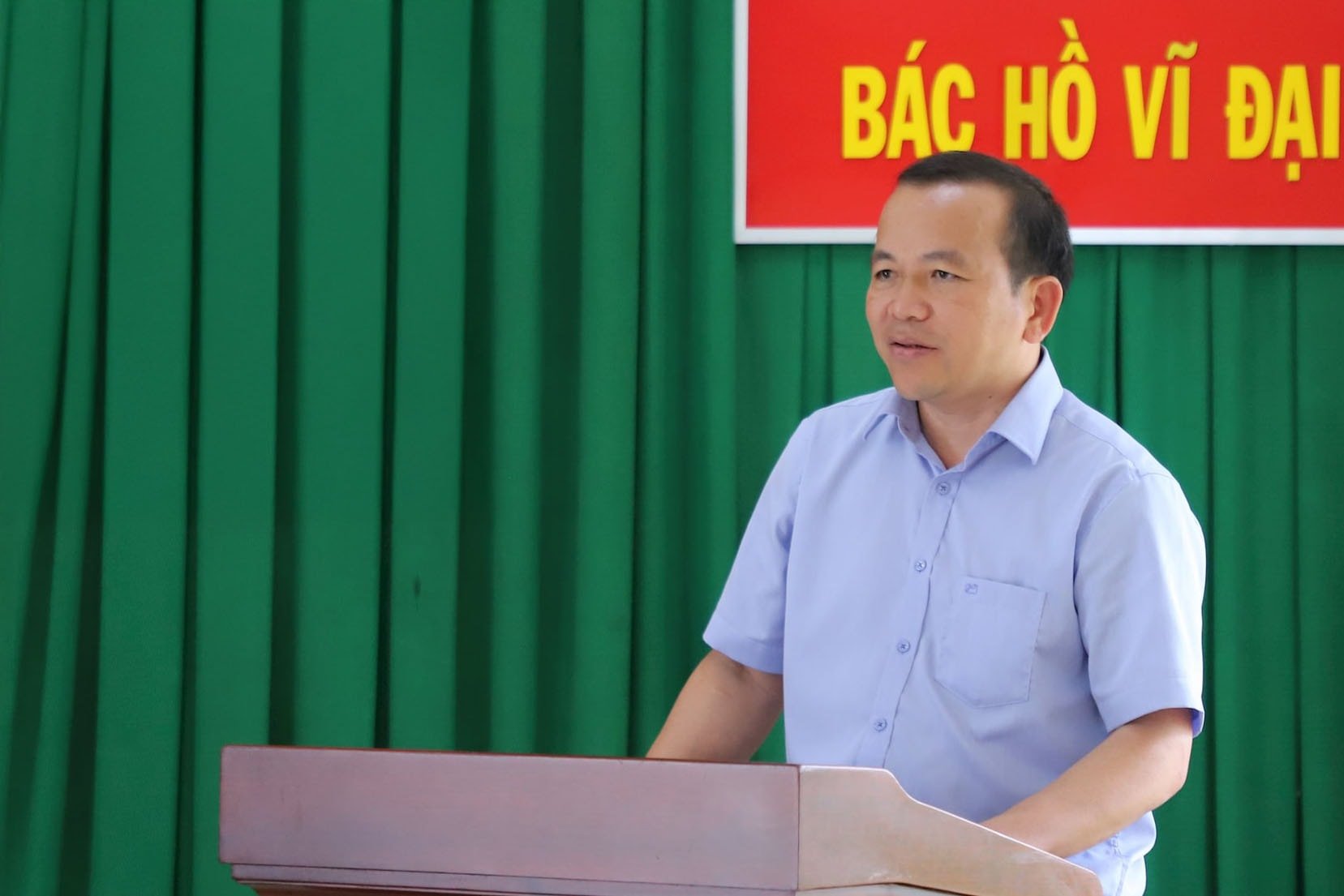 Giám đốc Sở Ngoại vụ Đỗ Tấn Sương báo cáo kết quả các hoạt động đối ngoại