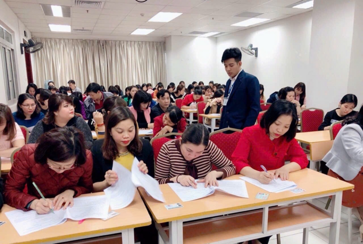 Hùng Gia Edu triển khai mô hình luyện thi APTIS 'thực chiến' - 2