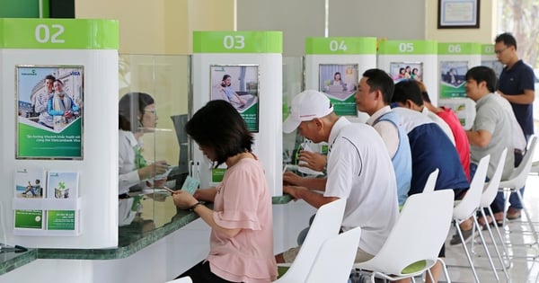 Vietcombank thông báo khẩn thời gian giao dịch tiền mặt tại Hà Nội