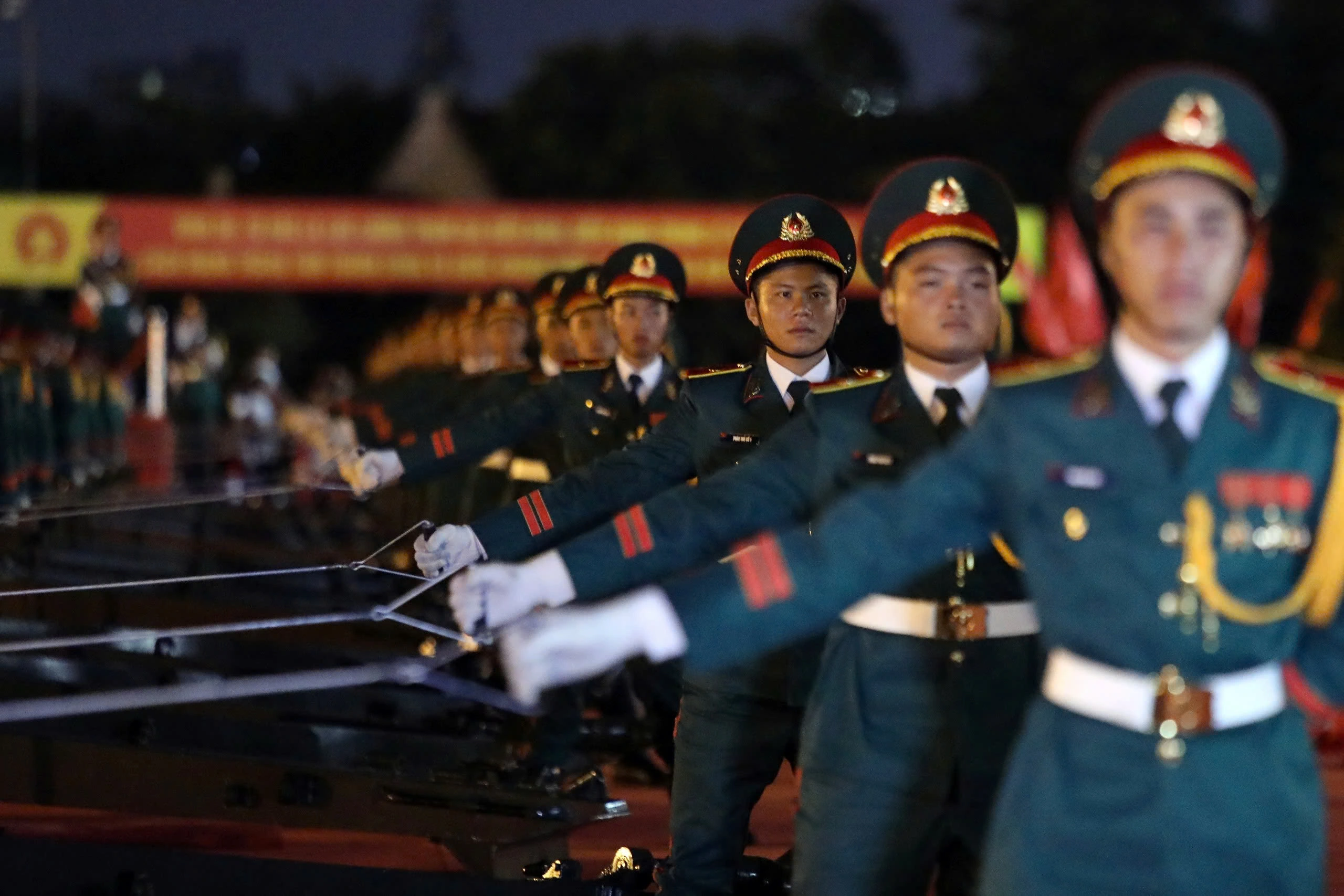 (Trực tiếp) 16.000 quân nhân hợp luyện diễu binh, diễu hành tại quảng trường Ba Đình