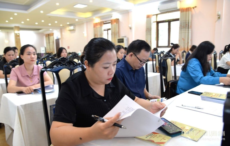 Đại diện các công đoàn cơ sở trên địa bàn tỉnh tham gia hội nghị tập huấn về Luật Công đoàn mới do Liên đoàn Lao động tỉnh tổ chức năm 2025 