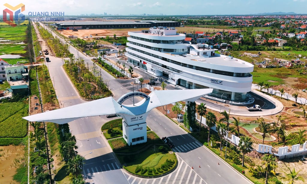 La provincia de Quang Ninh continúa invirtiendo en infraestructura para parques industriales, lo que la convierte en un destino atractivo para los inversores. En la foto: Parque Industrial Bac Tien Phong. Foto: Thai Binh.
