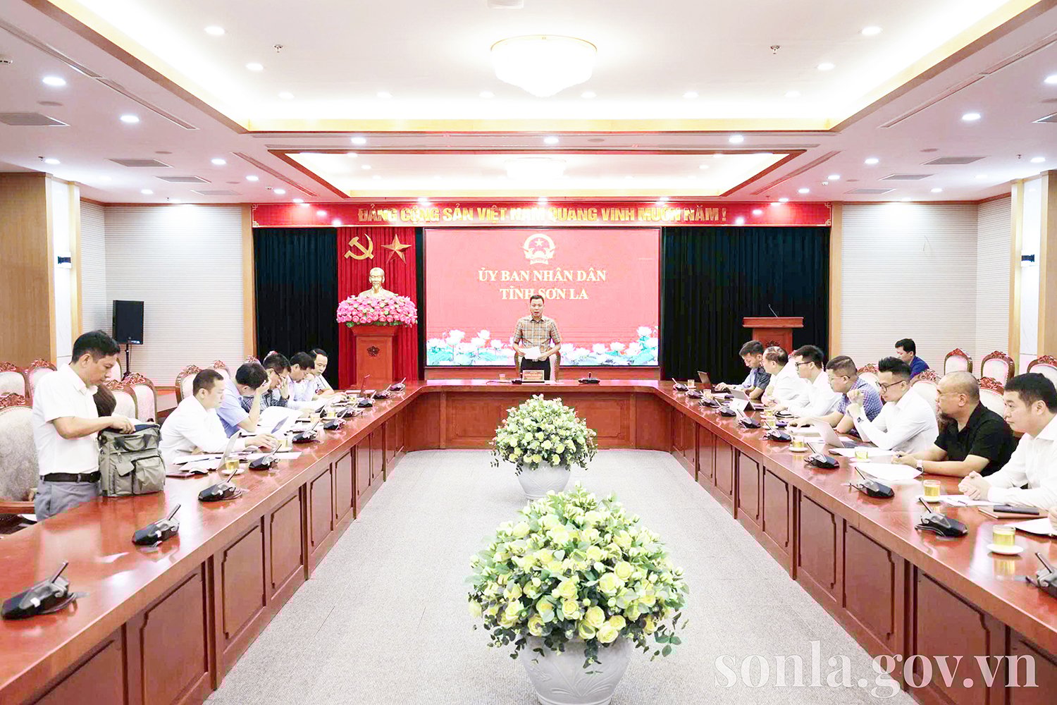 Triển khai các dự án nguồn điện năng lượng tái tạo