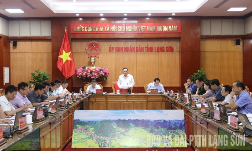 Họp UBND tỉnh thường kỳ tháng 8 (phiên thứ nhất): Thảo luận và quyết định 4 nội dung quan trọng