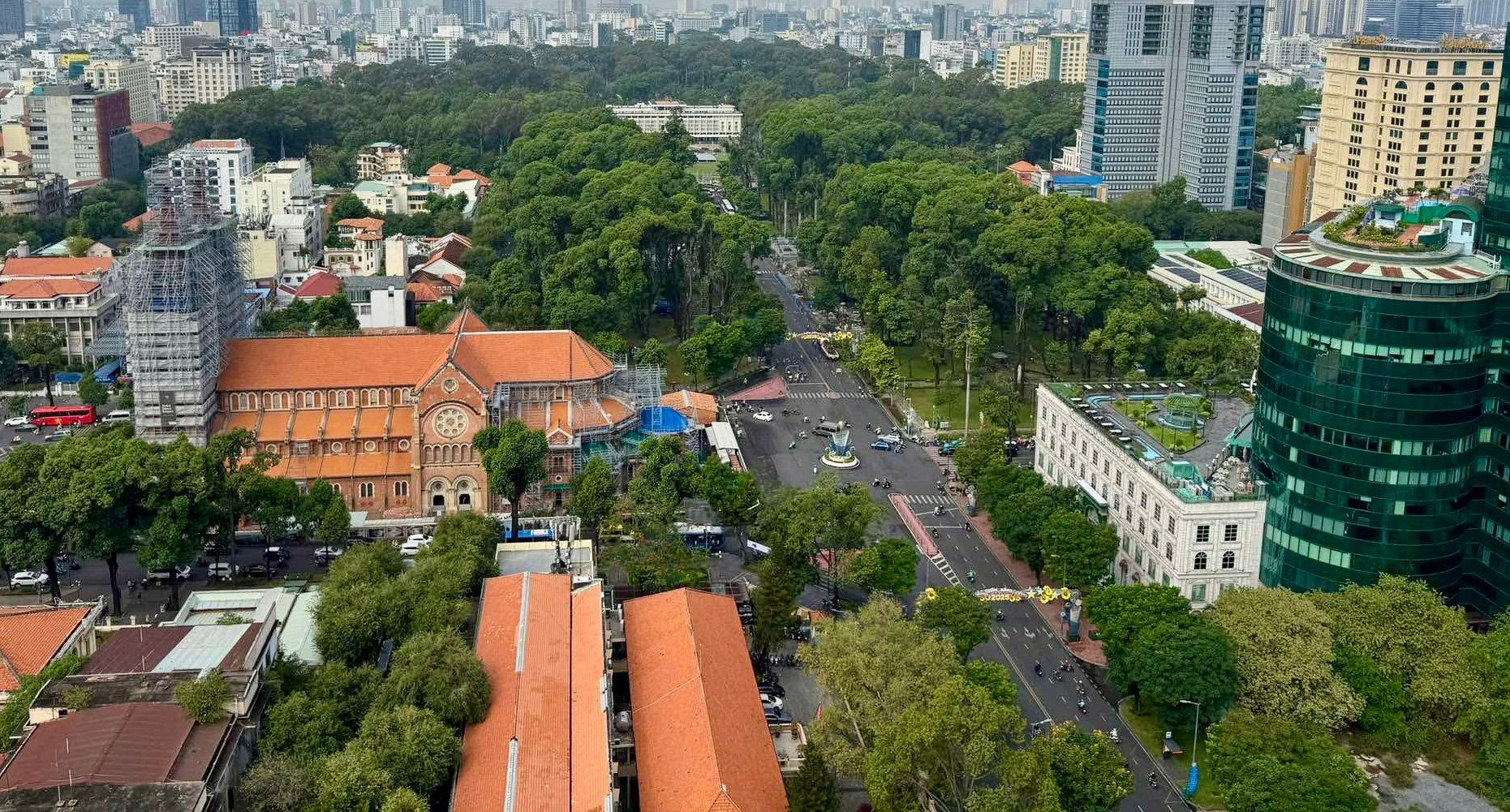 Người dân TP.HCM chú ý: CSGT hạn chế xe nhiều tuyến đường trung tâm sáng 23.8- Ảnh 2.