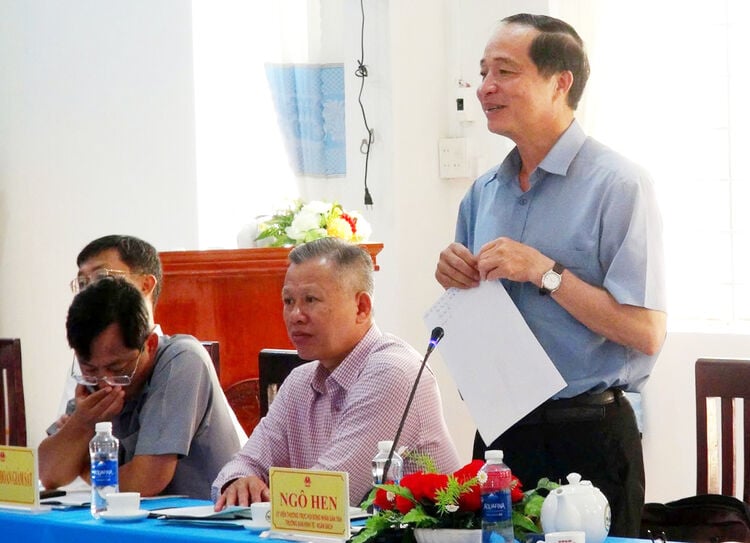 សេដ្ឋកិច្ច - គណៈកម្មាធិការថវិកានៃក្រុមប្រឹក្សាប្រជាជនខេត្ត An Giang ត្រួតពិនិត្យឃុំ O Lam